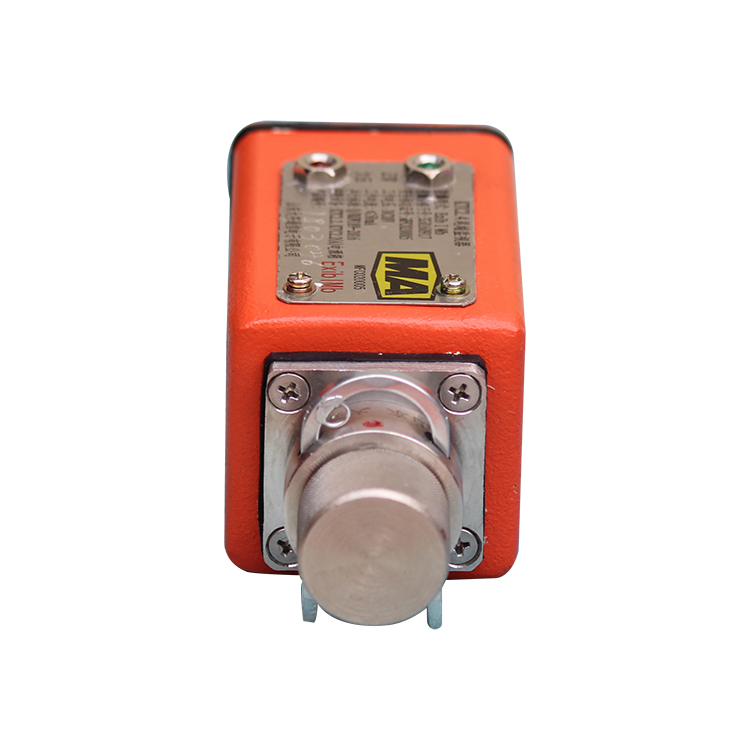 KTC2.1礦用微機(jī)通信控制臺|山東大齊通信電子有限公司